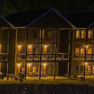 Keweenaw Waters Resort